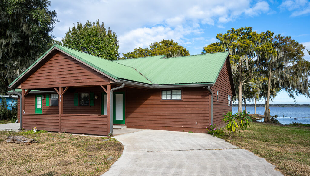 Lake Panasoffkee Cabins & House Rentals Comfort in Florida